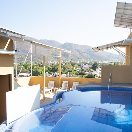 Fabuloso Hotel Las Vegas Zihuatanejo Exterior photo